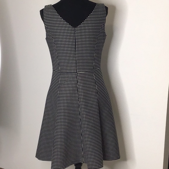 Lauren Ralph Lauren dress navy with white polka dot sleeveless dress size 8 - Picture 4 of 7
